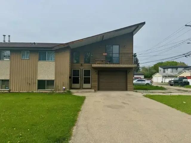 3 Bedroom Condo Edmonton AB 105023338