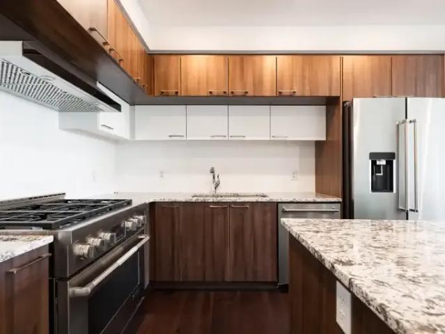 3 Bedroom Condo Edmonton AB 99262506