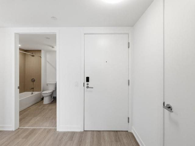 3 Bedroom Condo for Rent at 15 David Salomon Drive, Toronto, ON None None Lansing Westgate
