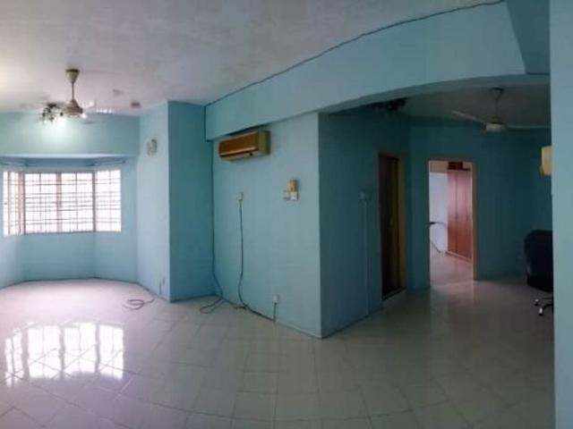 3 Bedroom Condo for rent in Jalan Batu Tiga Lama, Selangor