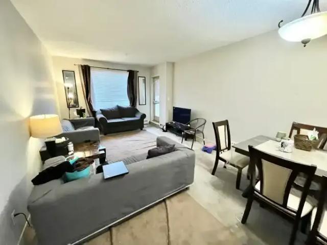3 Bedroom Condo Fort McMurray AB 102658545