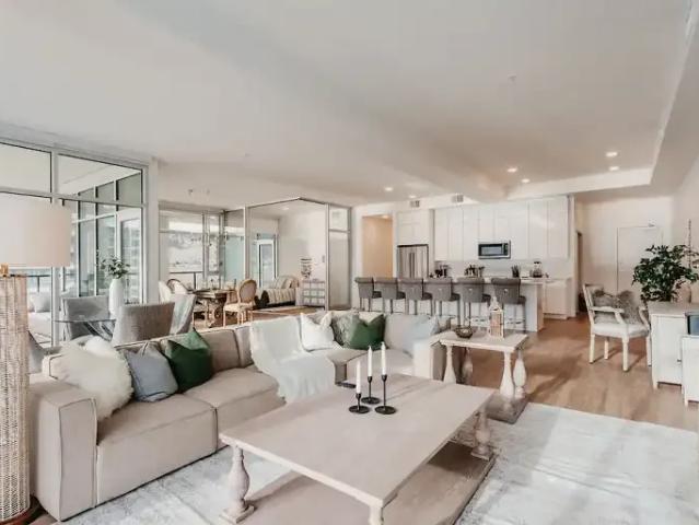 3 Bedroom Condo Kelowna BC 104180328