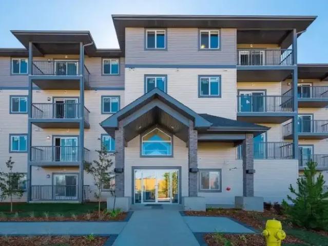 3 Bedroom Condo Stony Plain AB 102846892