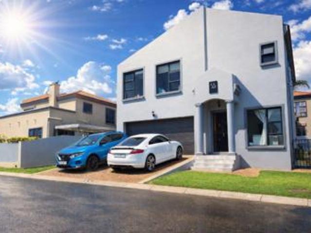 3 bedroom cluster