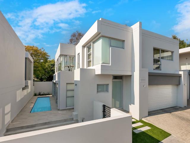 3 Bedroom Cluster To Let in Bryanston