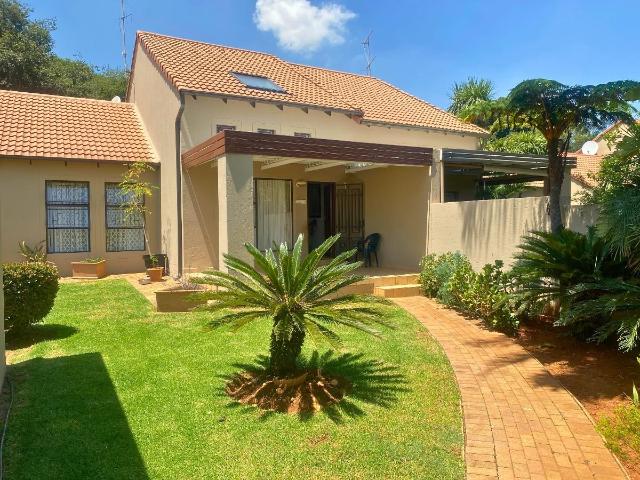 3 Bedroom Cluster To Let in Randpark Ridge