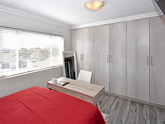 3 Bedroom Cluster For Sale in North Riding
