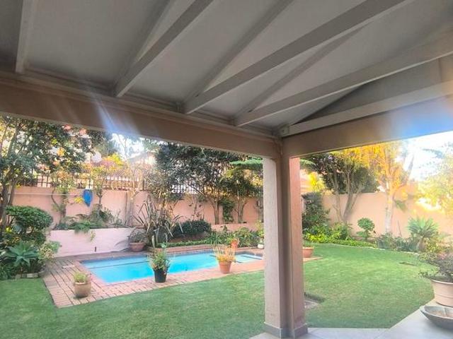 3 Bedroom Cluster House For Rent in Waterkloof