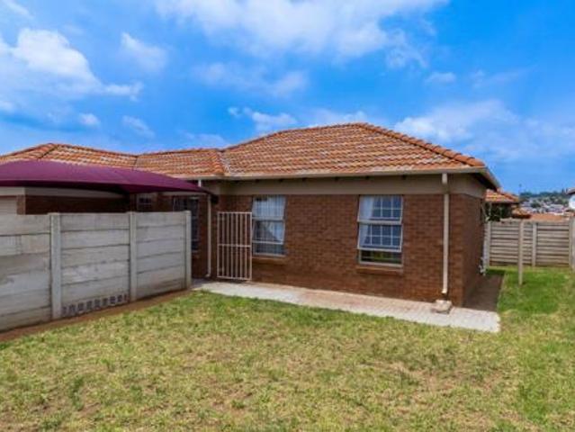 3 Bedroom Cluster in Thatch Hill Estate