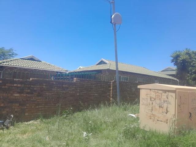 3 Bedroom Cluster in Witbank Central