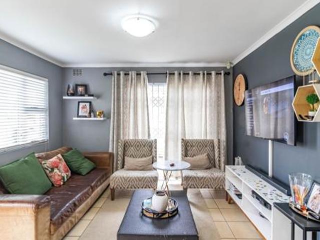 3 Bedroom Cluster in Amalinda