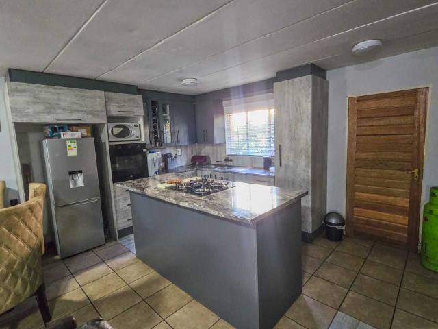 3 Bedroom Cluster in Annlin