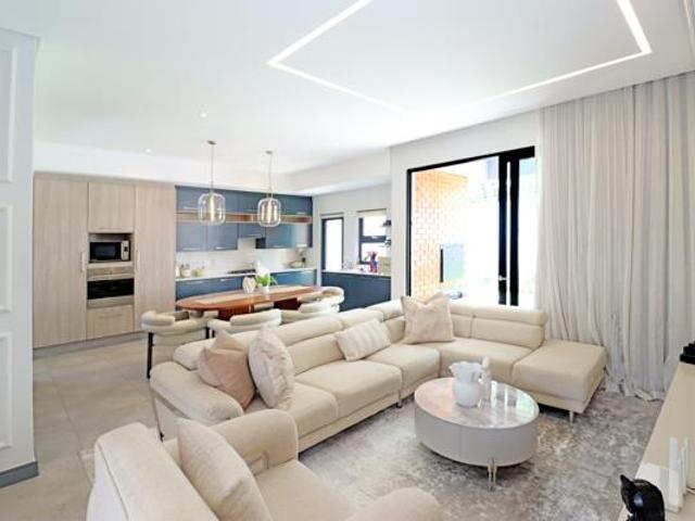 3 Bedroom Cluster in Bryanston