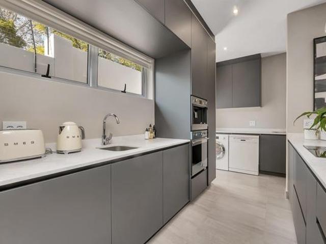 3 Bedroom Cluster in Bryanston