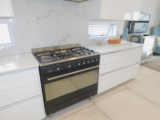 3 Bedroom Cluster in Bryanston