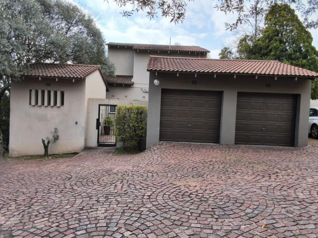 3 Bedroom Cluster in Bryanston West
