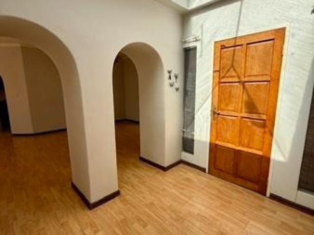 3 Bedroom Cluster in Constantia Kloof
