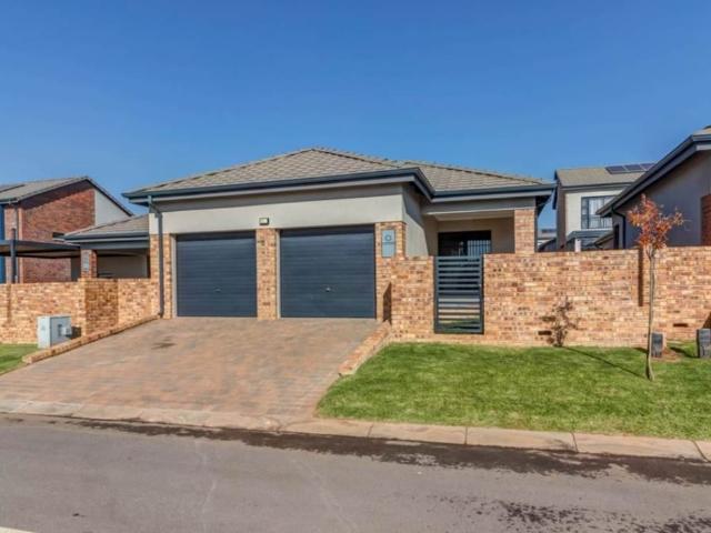3 Bedroom Cluster in Cosmo City