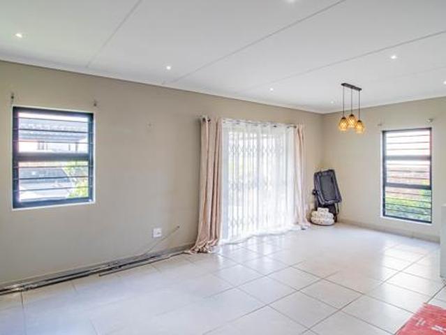 3 Bedroom Cluster in Cosmo City