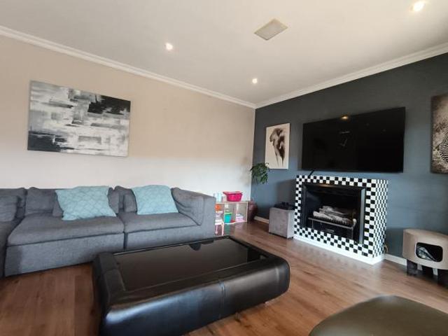 3 Bedroom Cluster in Edenburg
