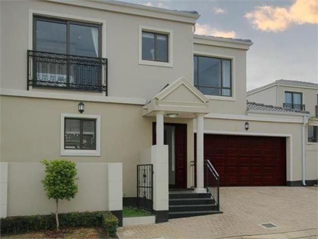 3 Bedroom Cluster in Fourways