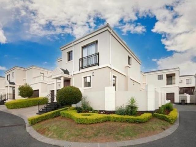 3 Bedroom Cluster in Fourways