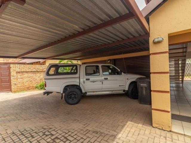 3 Bedroom Cluster in Glen Marais