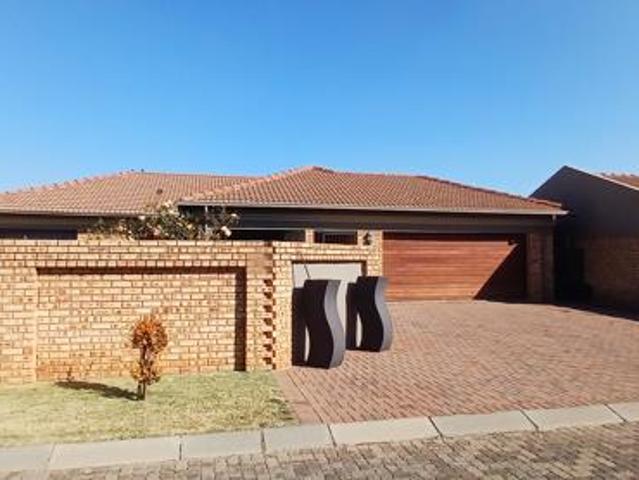 3 Bedroom Cluster in Jansen Park