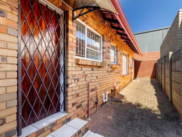 3 Bedroom Cluster in Little Falls