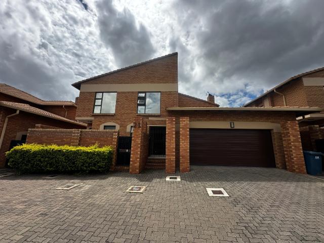 3 Bedroom Cluster in Olympus AH