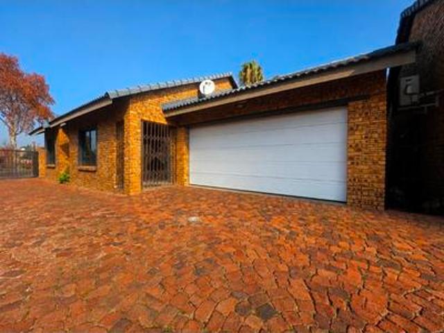 3 bedroom cluster on the market in b.