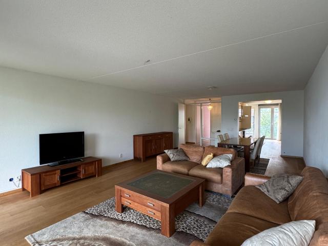 3 Bedroom and 1 living Room Apartment for Rent