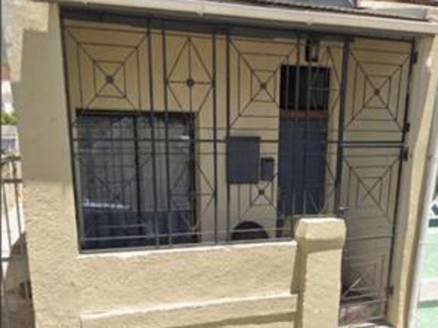 3 bedroom air bnb including furniture