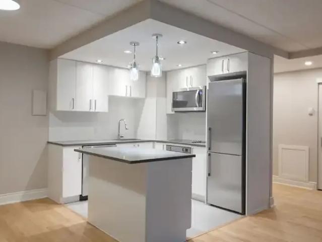 3 Bedroom Apartment Montreal QC 102518299