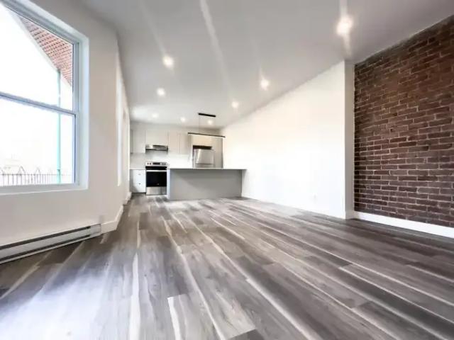3 Bedroom Apartment Montreal QC 102847015