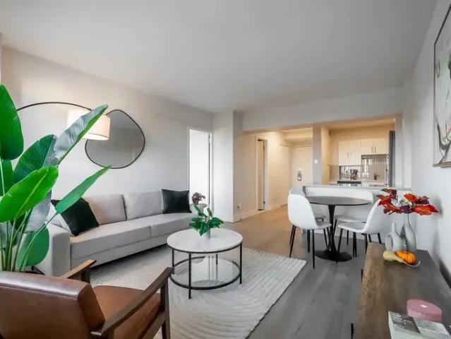 3 Bedroom Apartment Montreal QC 96817874