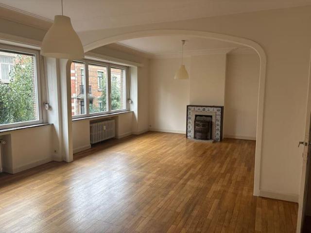 3 bedroom apartment – Near Place Brugmann Ixelles