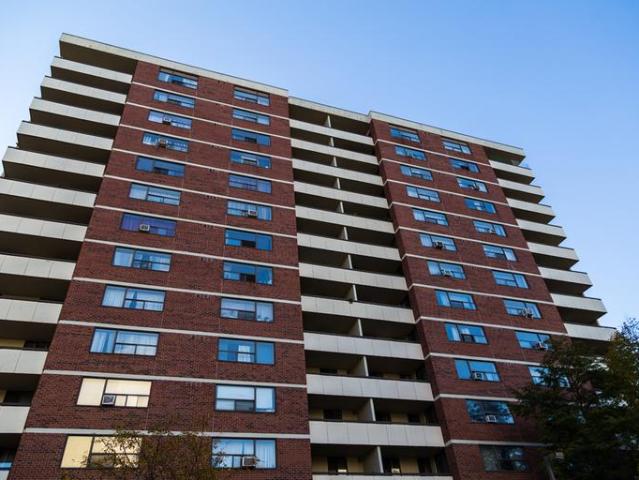 3 Bedroom Apartment North York ON LS93800200