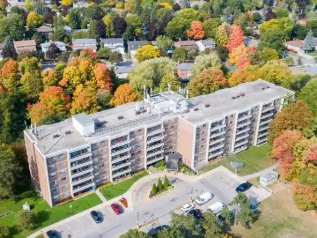 3 Bedroom Apartment North York ON LS100707431