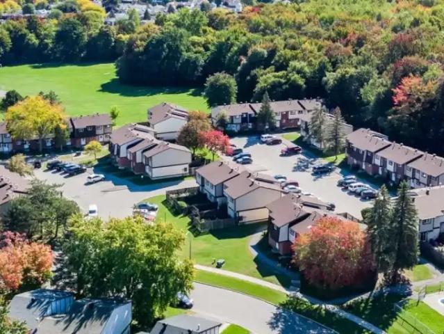 3 Bedroom Apartment Ottawa ON 96908143