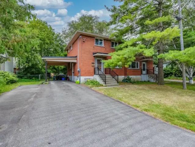 3 Bedroom Apartment Ottawa ON 102085461