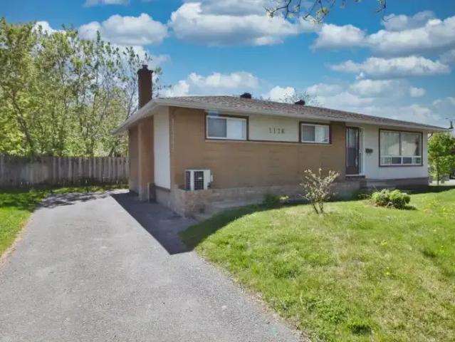 3 Bedroom Apartment Ottawa ON 102085462