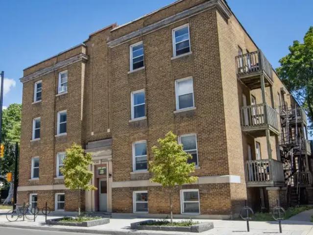 3 Bedroom Apartment Ottawa ON 103739817