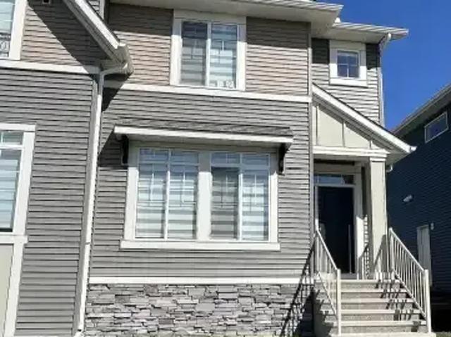 3 Bedroom Apartment Okotoks AB LS102882983