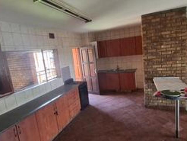 3 bedroom apartment on the market in.