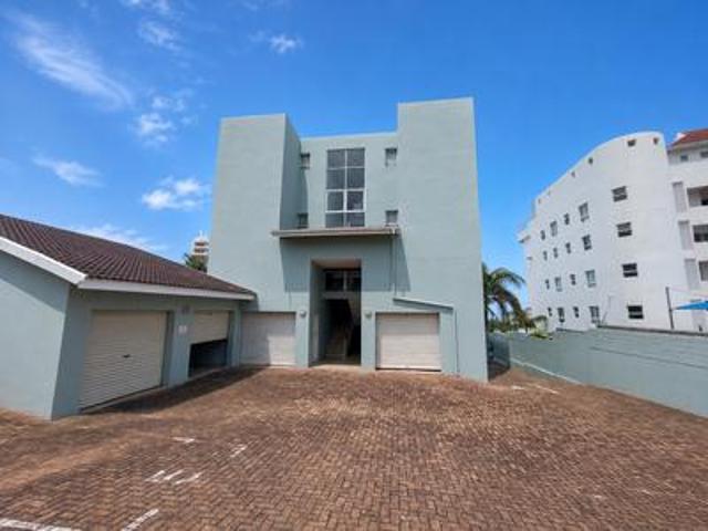 3 bedroom apartment on the market wi.