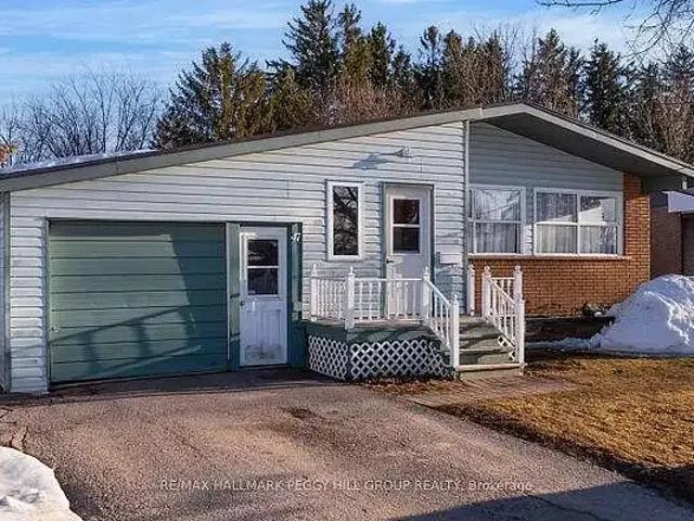 3 Bedroom Apartment Orillia ON 102143842