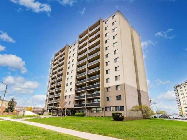 3 Bedroom Apartment Oshawa ON 98311104