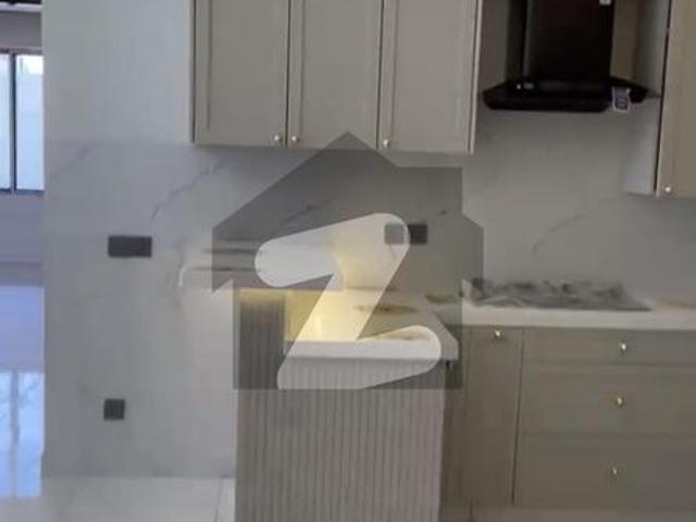 3 Bedroom Apartment Available For Rent Big Bukhari Commercial Area
