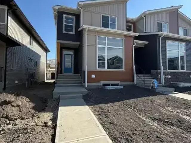 3 Bedroom Apartment Airdrie AB 104182199